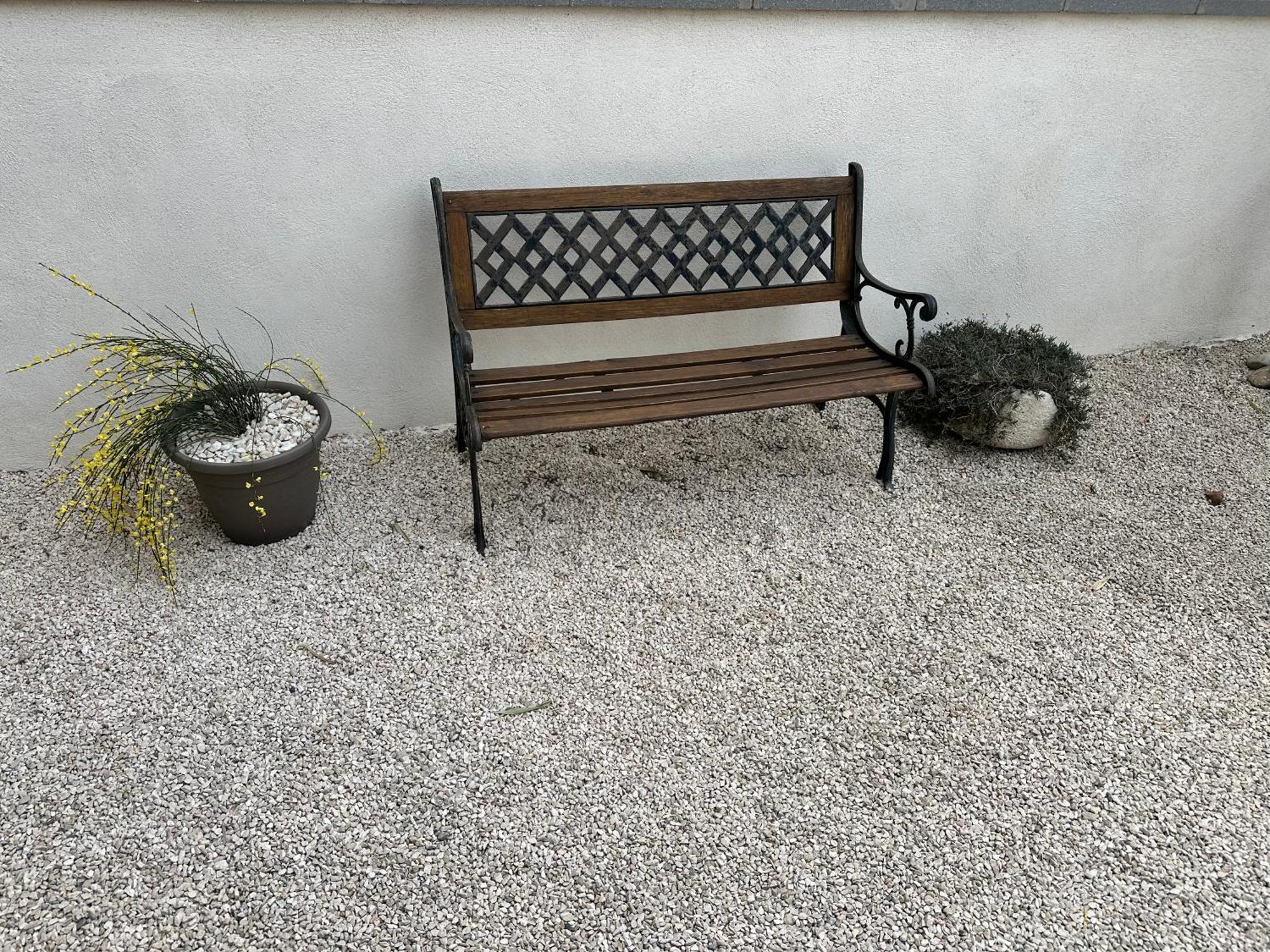 Appartement T2 Avec Terrasse Et Cour Cavaillon Εξωτερικό φωτογραφία
